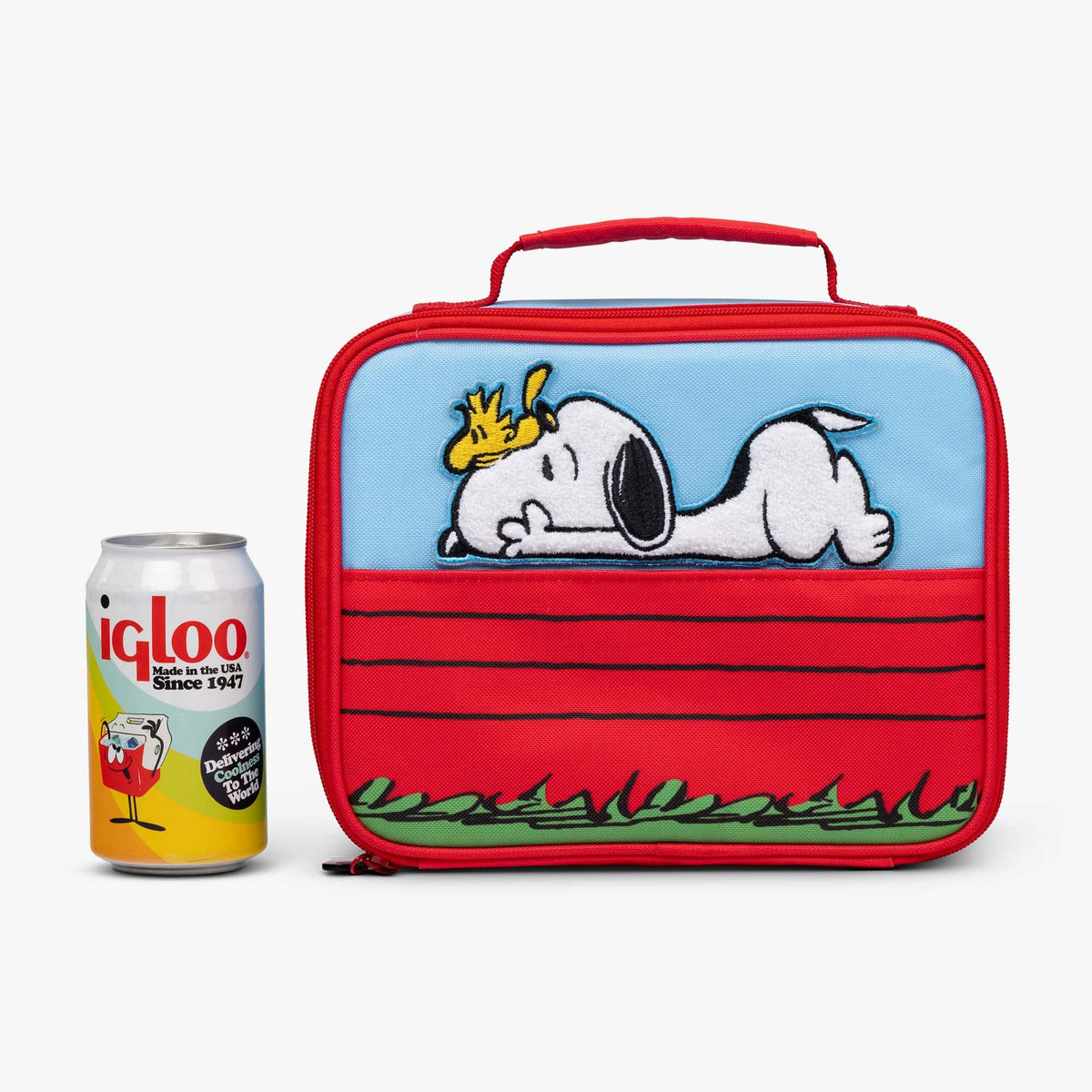snoopy-s-doghouse-horizontal-lunch-cooler-bag-g6 00028034-P.jpg