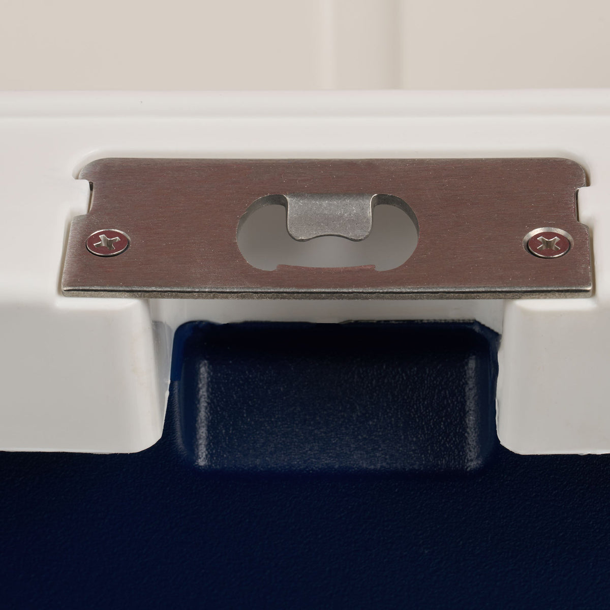 trailmate-25-qt-cooler-s6 00033130-BO.jpg