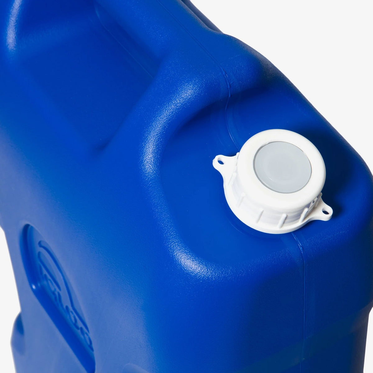6-gallon-water-container-c7 42154-6-gallon-water-container-ii-majestic-blue-top.jpg