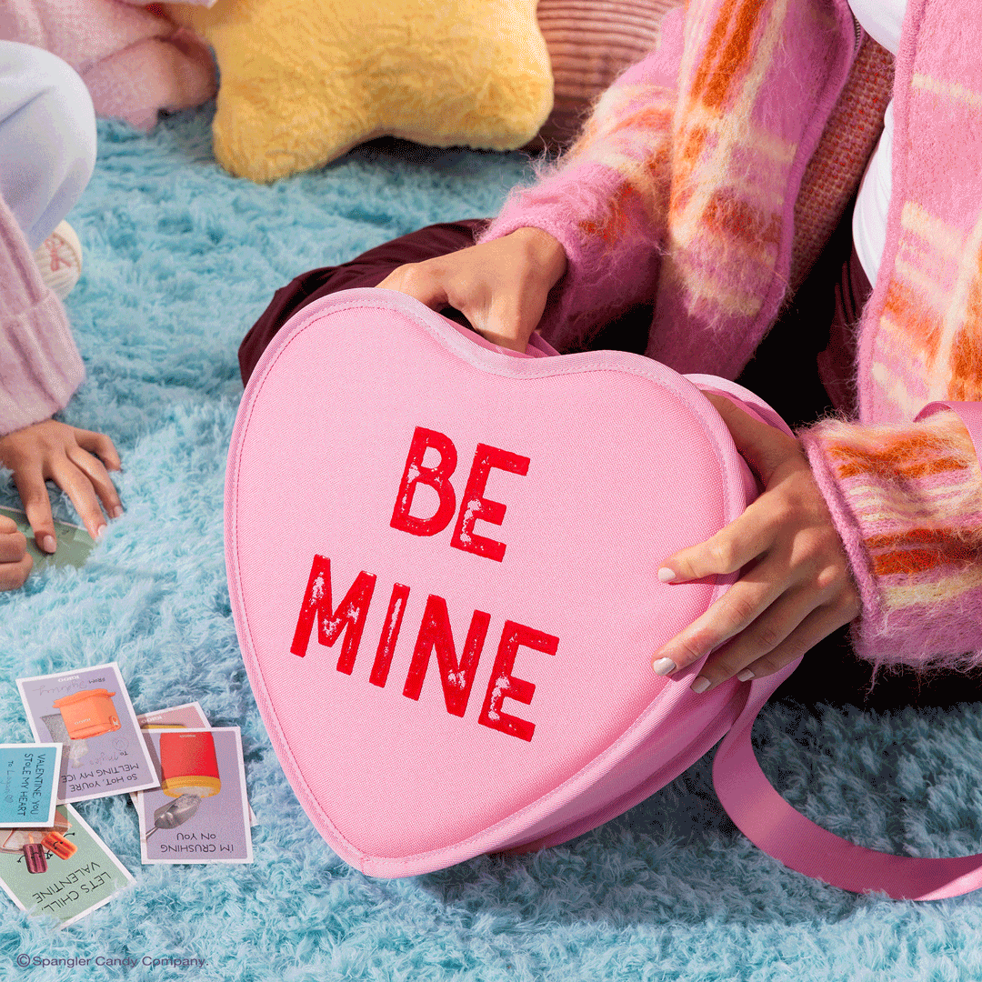 sweethearts-candies-be-mine-cooler-bag-x4 Sweethearts_NATIVE_PDP_Novelty-Tote_GIF.gif